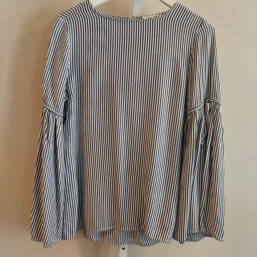 Beachlunchlounge Striped Bell Sleeve Blouse Navy White Rayon Top S